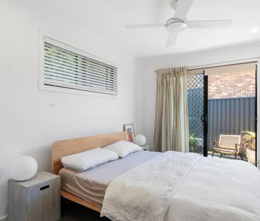 Charming Modern Two Bedroom Unit - Photo 5