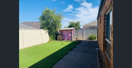 Spacious 4 Bedroom Family Home - Photo 2