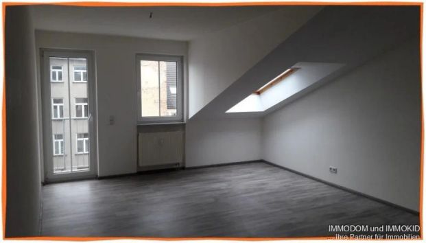 3-Zimmer-Wohnung im Zentrum von Zwickau mit EINBAUKÜCHE, BALKON und Personenaufzug - Foto 1