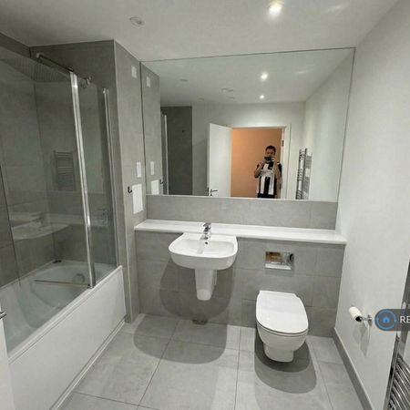 2 bedroom flat to rent - Photo 4