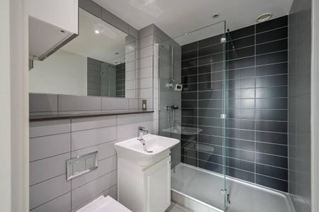 2 Bed Flat, Heritage Tower, E14 - Photo 5