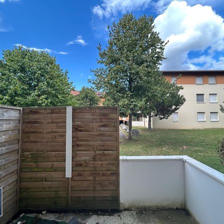 Location Appartement 1 pièce 28m² BONNEVILLE 74130 - Photo 4