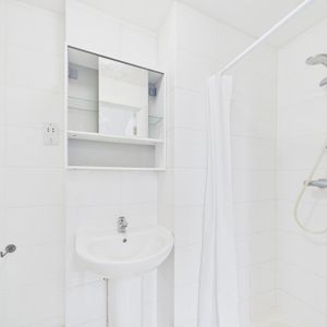 1 bedroom house of multiple occupation to rent - Photo 2