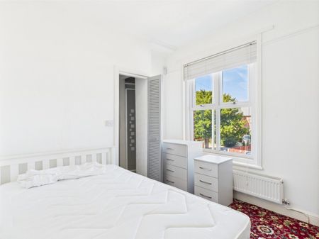 Tewkesbury Road, Longford - Photo 3