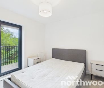 2 bedroom flat to rent - Photo 4