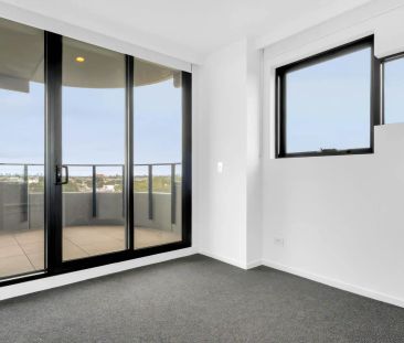 Modern Living In The Heart of Coburg - Photo 6