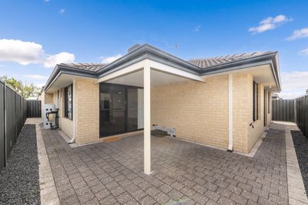 3/60 Russell Street, East Cannington WA 6107 - House For Rent | Domain - Photo 5