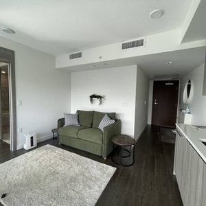 1-Bedroom Apartment for Rent: Arc Building, Vancouver - Photo 2