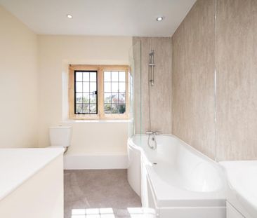 2 bedroom semi-detached house to rent - Photo 4