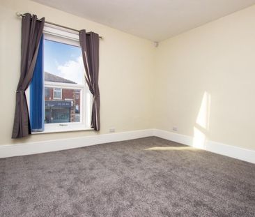 2 bedroom House To Let - Photo 3