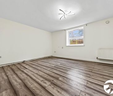 2 bedroom property to rent - Photo 1