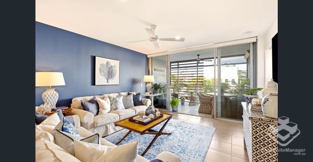 Spacious East-Facing 2 Bedroom Apartment with Skyline Views - Photo 1
