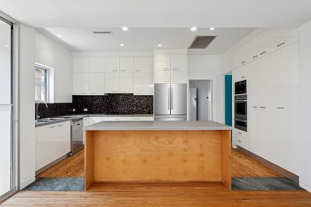 18 Paton Street, Kingsford NSW 2032 - House For Rent | Domain - Photo 4