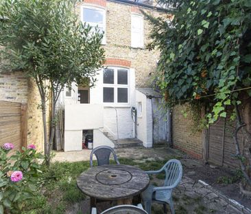 4 bedroom terraced house to rent - Photo 3