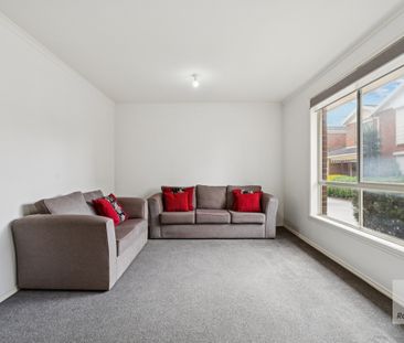 Three Bedroom Home in Great Location! - Photo 2