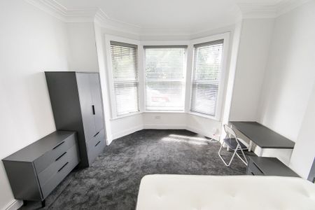 Delph Lane, Woodhouse, Leeds - Photo 3