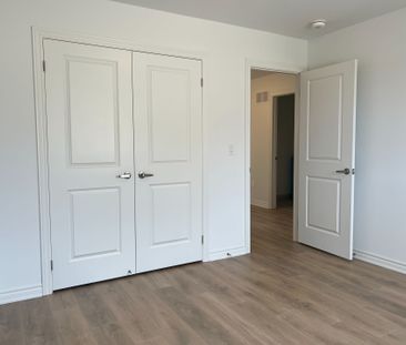 For Lease - 63 Lincoln Drive, Belleville, Ontario - Photo 6