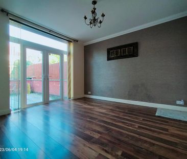 3 bedroom semi-detached house to rent - Photo 5