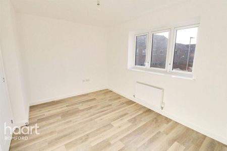 2 bedroom end of terrace house to rent - Photo 4