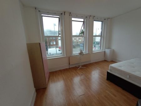1 bedroom flat to rent - Photo 3