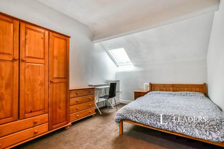 7 bedroom terraced house to rent - Photo 2