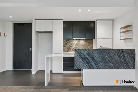 State of the Art Apartment - Photo 2