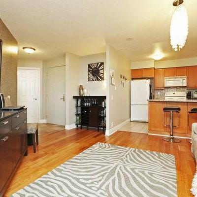 Beautifully decorated furnished 1 bedroom condo with parking - Photo 1