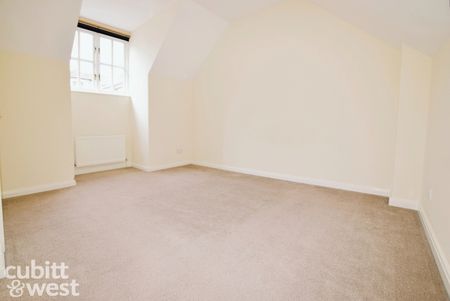 3 bedroom apartment to rent - Photo 2