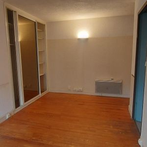 Location Appartement 1 pièce 38m² TOULOUSE 31300 - Photo 3