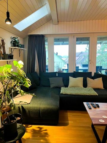 Komfortable 2 1/2-Zimmer-Dachwohnung für Singles oder Paare - Photo 4