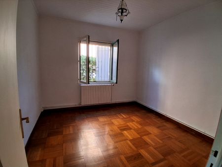 VILLA PLAIN PIED TYPE 4 AVEC JARDIN ET GARAGE PROCHE CENTRE VILLE ET MER, - Photo 2