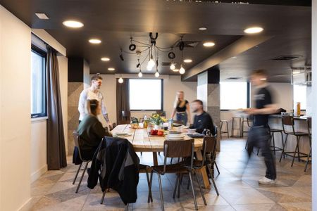 1 bedroom in a flat share to rent - Photo 4