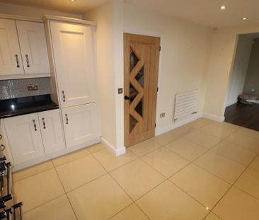 4 bedroom detached house to rent - Photo 6