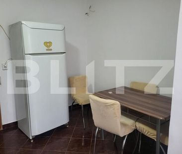 Inchiriere apartament 3 camere, Zona 1 Mai - Photo 4