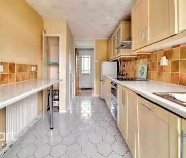 3 bedroom terraced house to rent - Photo 6
