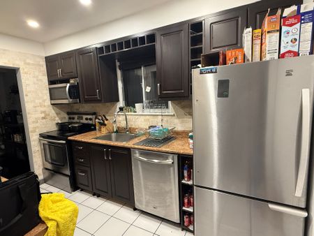 For Lease - 234 Wilmington Avenue Unit# #3, Toronto, Ontario - Photo 3