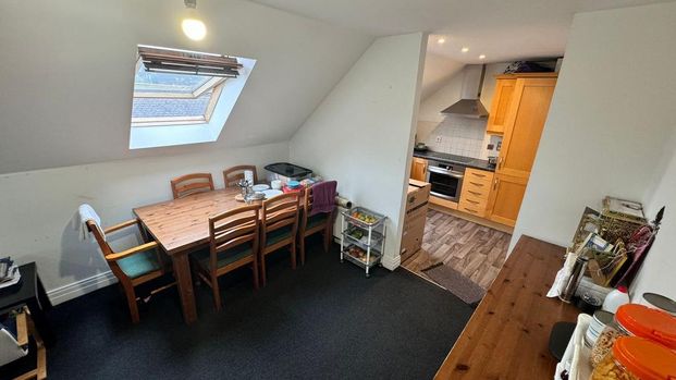 2 bedroom flat to rent - Photo 1