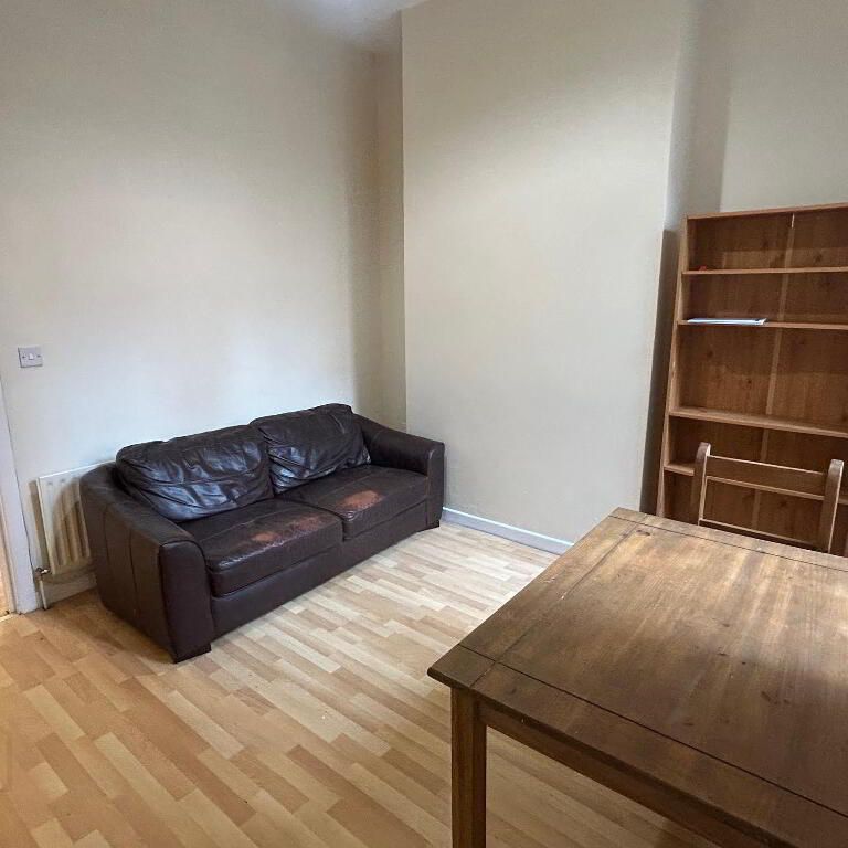 Great Location, 18A Magdala Street, Botanic, Belfast, BT7 1PU - Photo 1