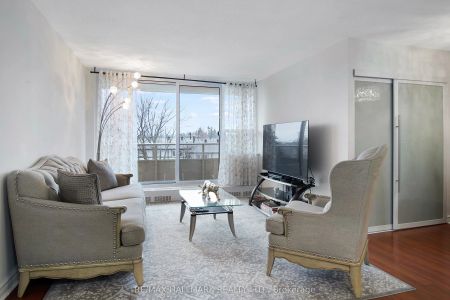 15 Torrance Road #302 - Photo 4