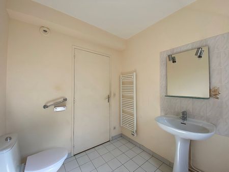 Location Appartement 1 pièce 28m² - Photo 4
