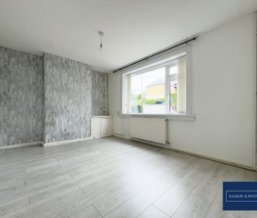 3 bedroom end of terrace house to rent - Photo 3