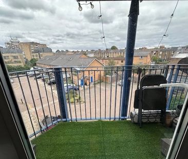 1 Bed Flat, Shepherds Bush, W12 - Photo 3