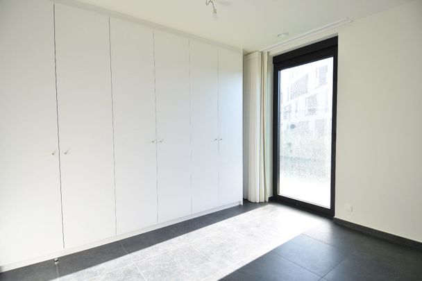 Luxe gelijkvloers appartement met tuin, garage en 2 slaapkamers te Vichte - Photo 1