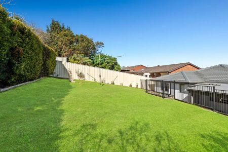 “Versatile Family Home” - Photo 5