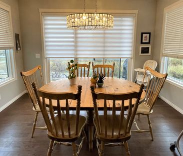 Beautiful 2 Storey Home In New Brighton – 3 Bedrooms + Bonus Room |... - Photo 2