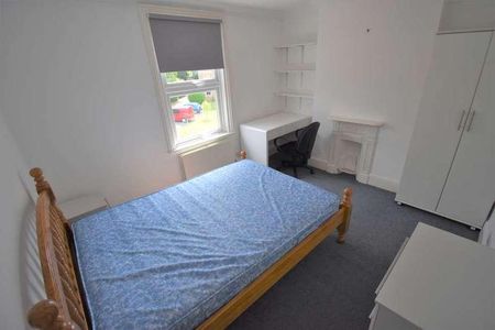 Wokingham Road, Reading, RG6 - Photo 2