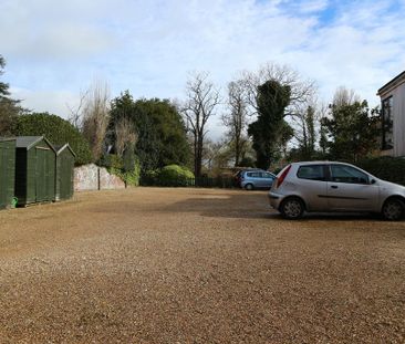 2 bedroom flat to rent - Photo 4