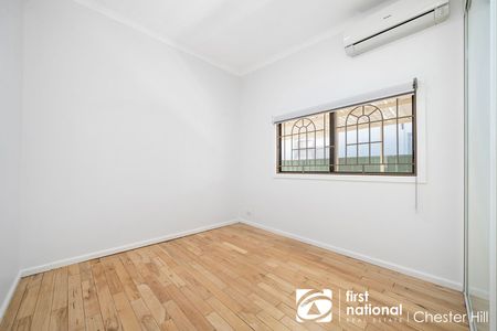 Unbeatable Location – The Perfect Home! - Photo 2