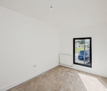 Heol Twrch, Lower Cwmtwrch, SWANSEA - Photo 6