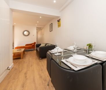 3 Bed Terraced House, St. Johns Hill, RG1 - Photo 3